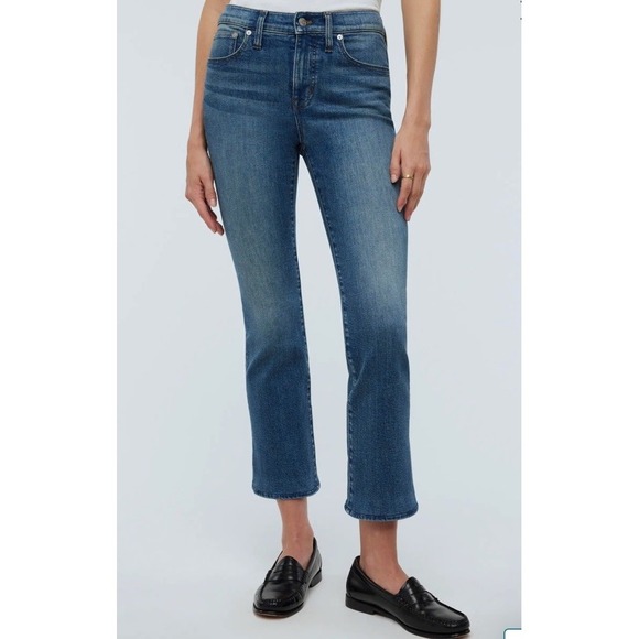 Madewell Mid Rise Kick Out Ankle Jeans Oneida Blue Stretch Denim Flare Sz 26 NWT - Picture 1 of 6